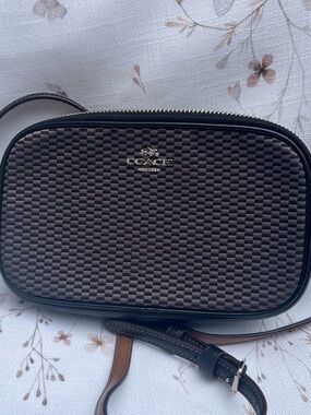 Coach  Crossbody
F87217